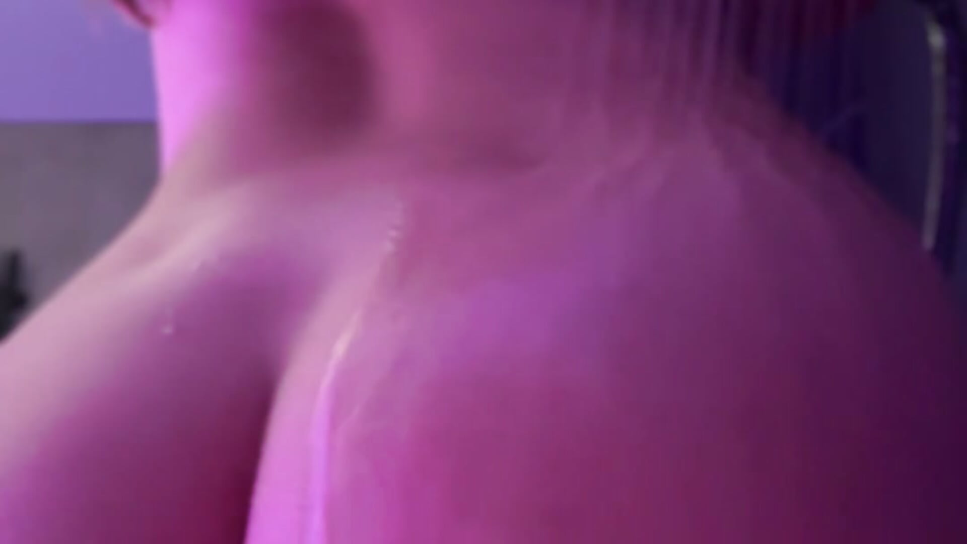 Hope you are a sweet tooth, cos I always bring a cake with myself:P– AshleyD_ kameramodell videója