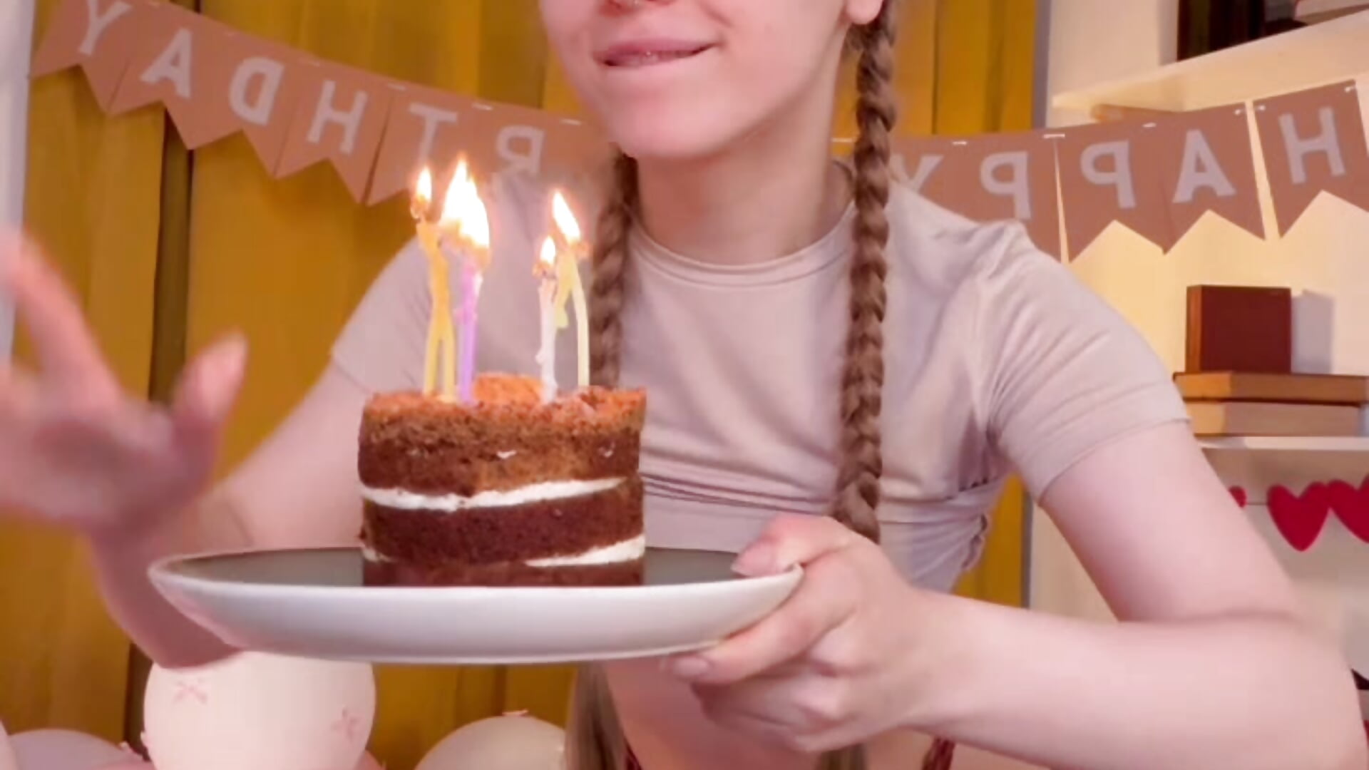 🎁🥳naughty birthday girl🥳🎁 - video by bambi_lu cam model