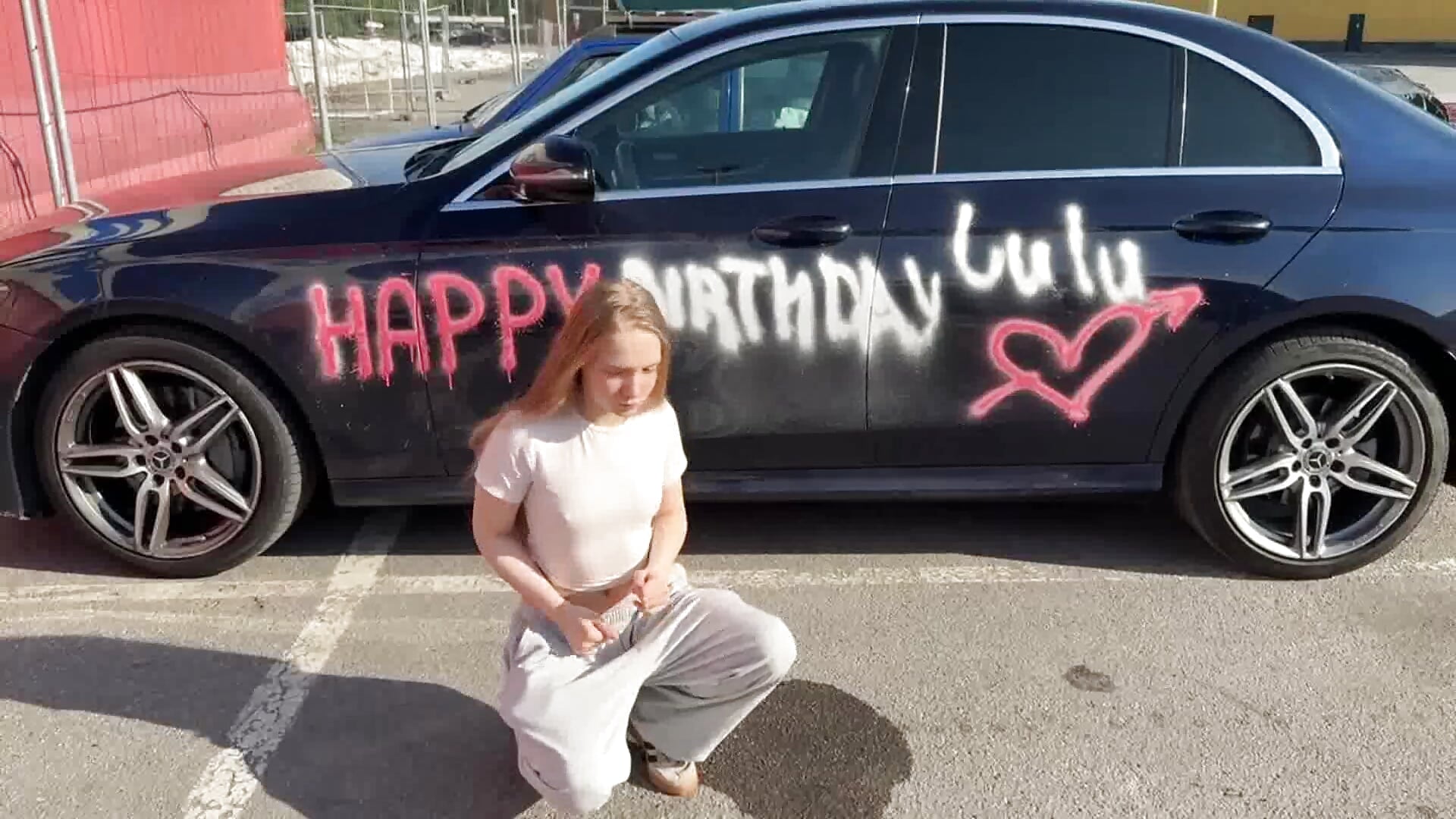 RISKY PUBLIC: show naked tits on parking 🍒