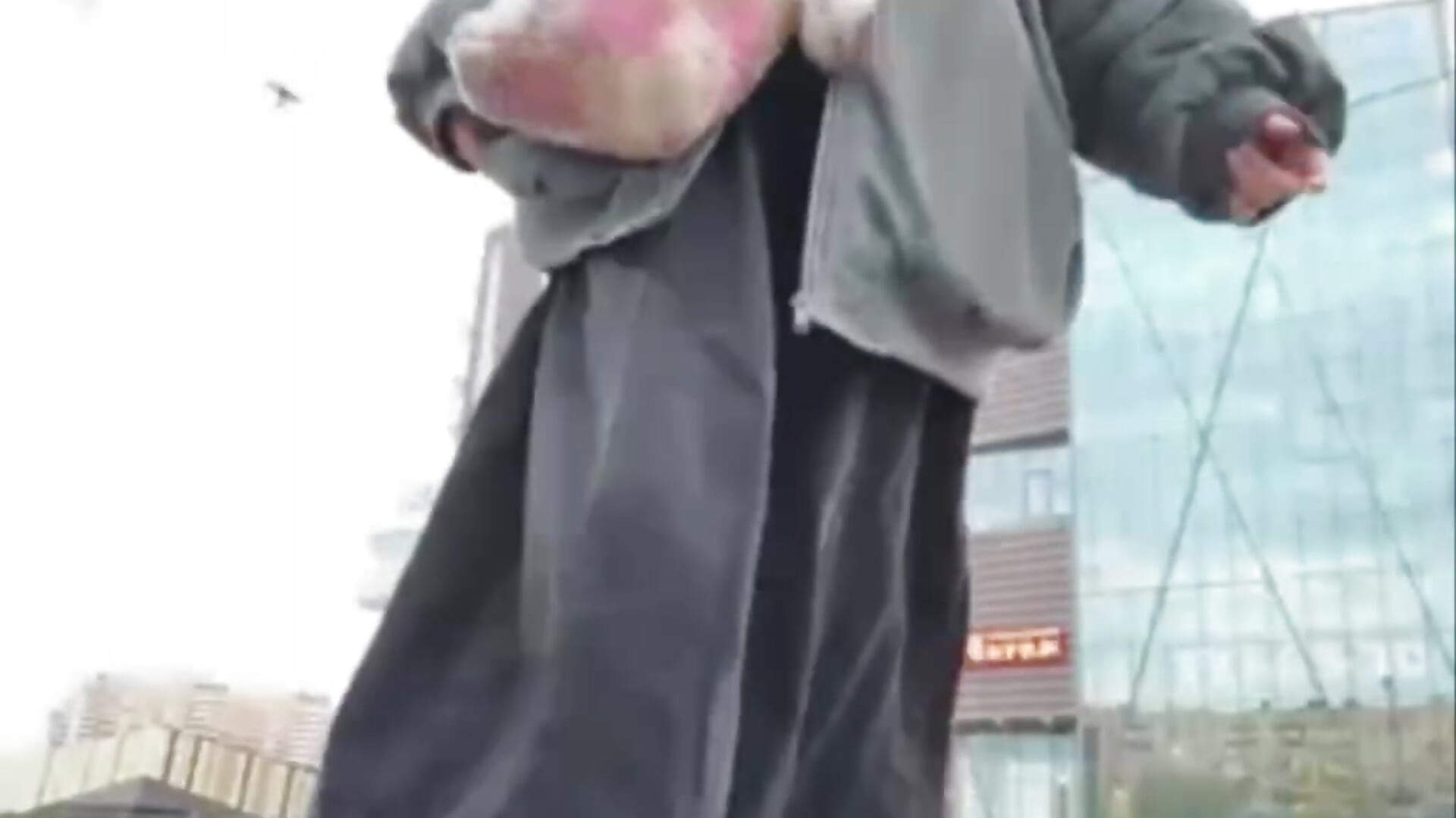 spring happy vibes🌷 - vídeo de la modelo de cam bambi_lu