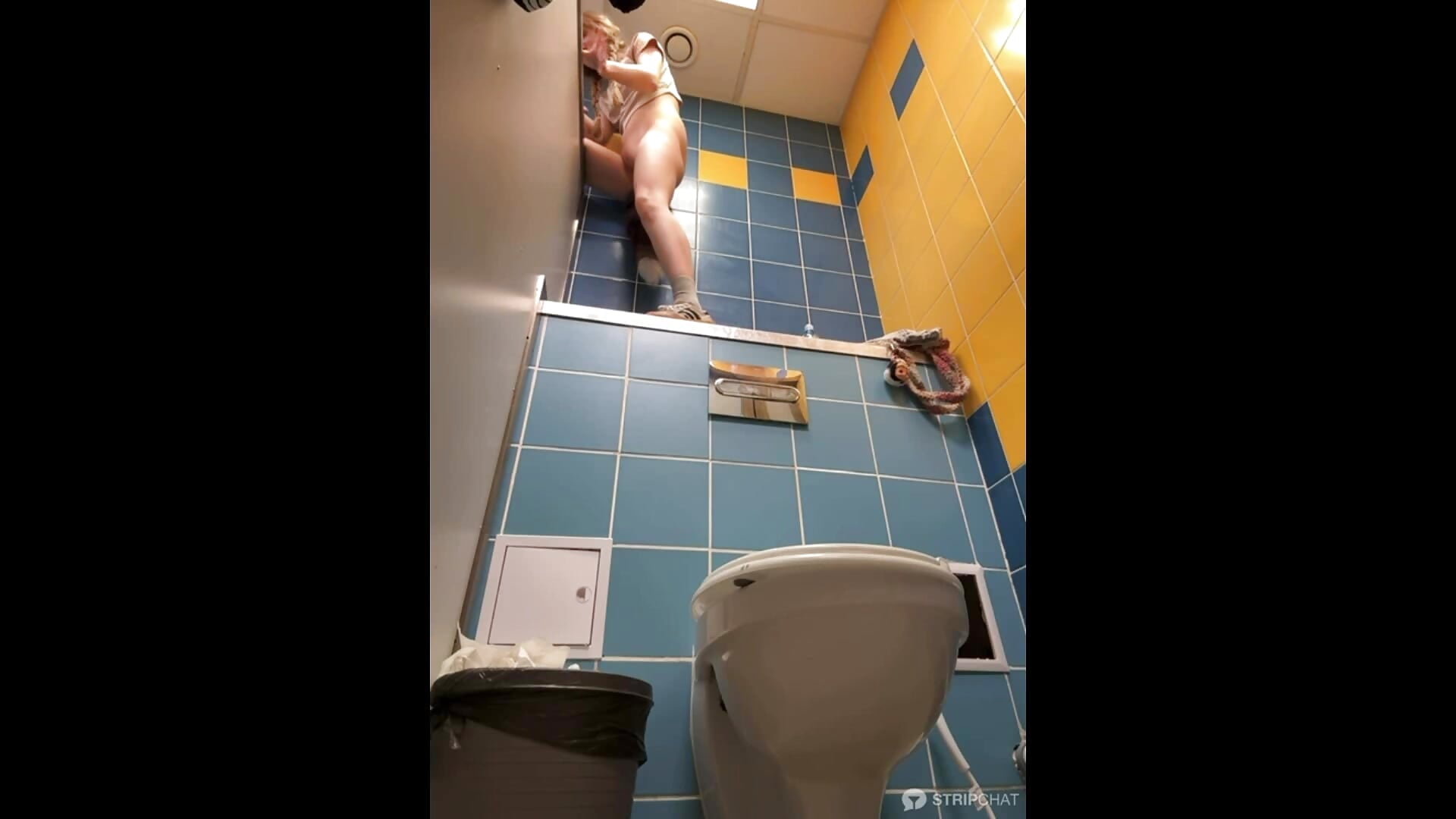 RISKY PUBLIC: play with my tail of butt plug + climb to other toilet cabin without panty 🚽 - video by bambi_lu cam model