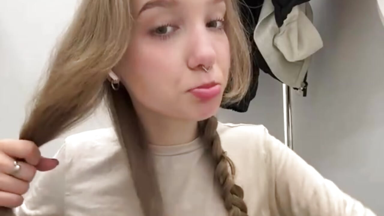 💫doing braid and ✨pinch nipples✨ - one token only! - Vídeo de bambi_lu, modelo de vídeos