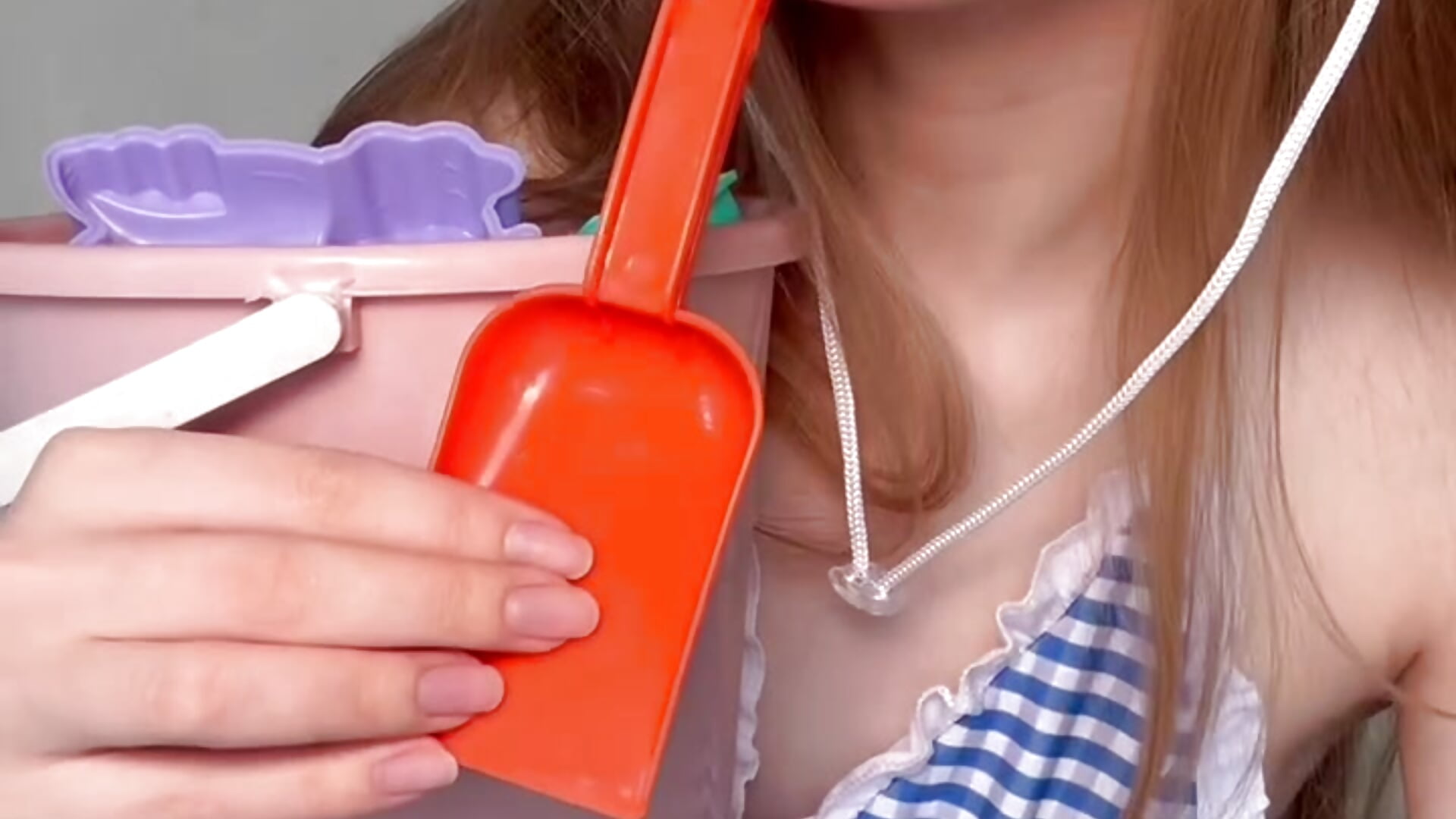 16. suck n lick yummy sand shovel VIDEO⚡️⛱Summer Content Wheel ⛱⚡️ - Video von bambi_lu Cam-Model