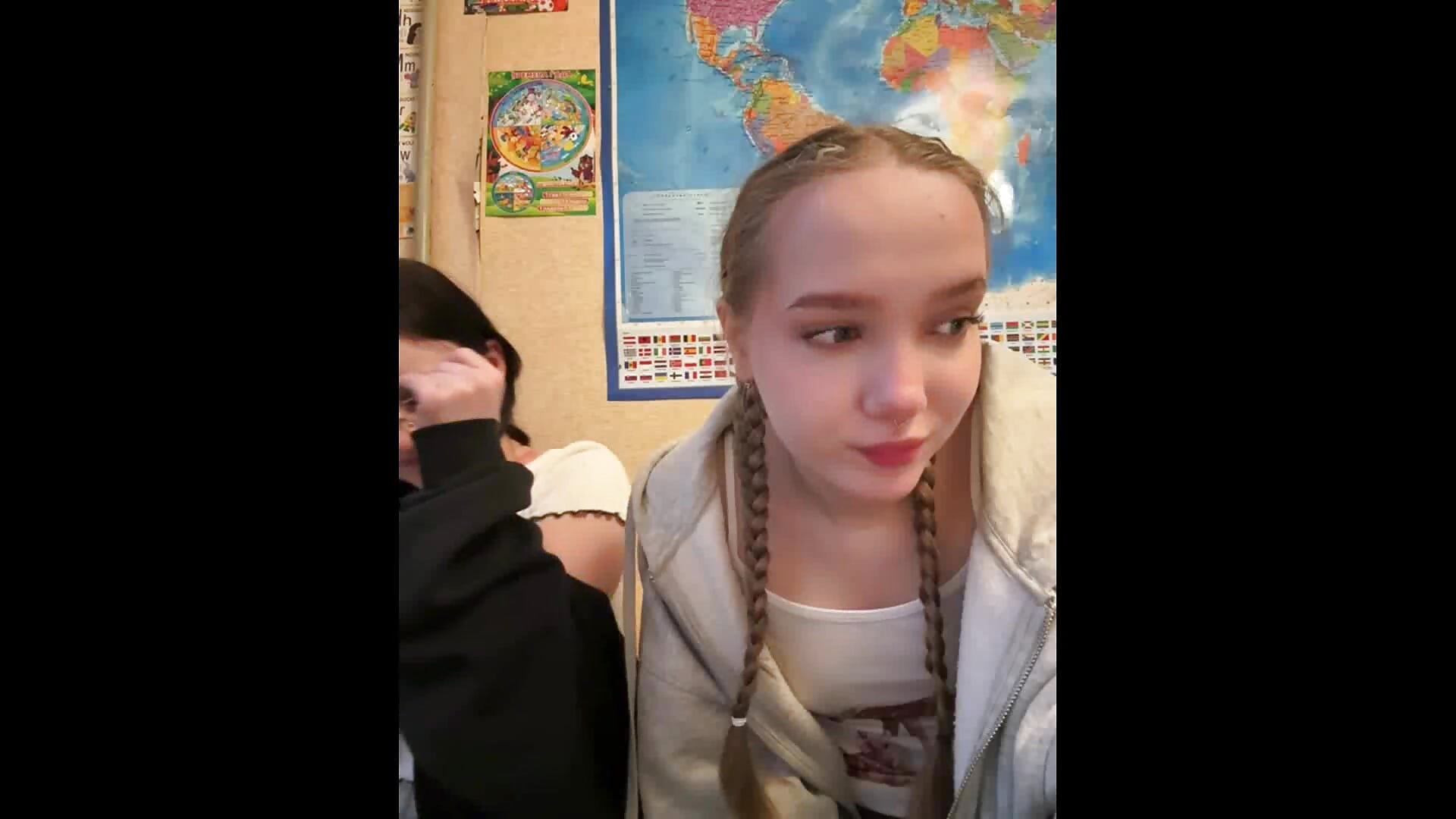 Arya and Lulu: Lulu feel vibes and rub pussy into pants + Arya show tits under top 🍒 - video by bambi_lu cam model