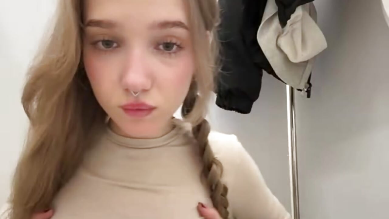 💫doing braid and ✨droolind ahegao✨ - one token only! - Vídeo de bambi_lu, modelo de vídeos