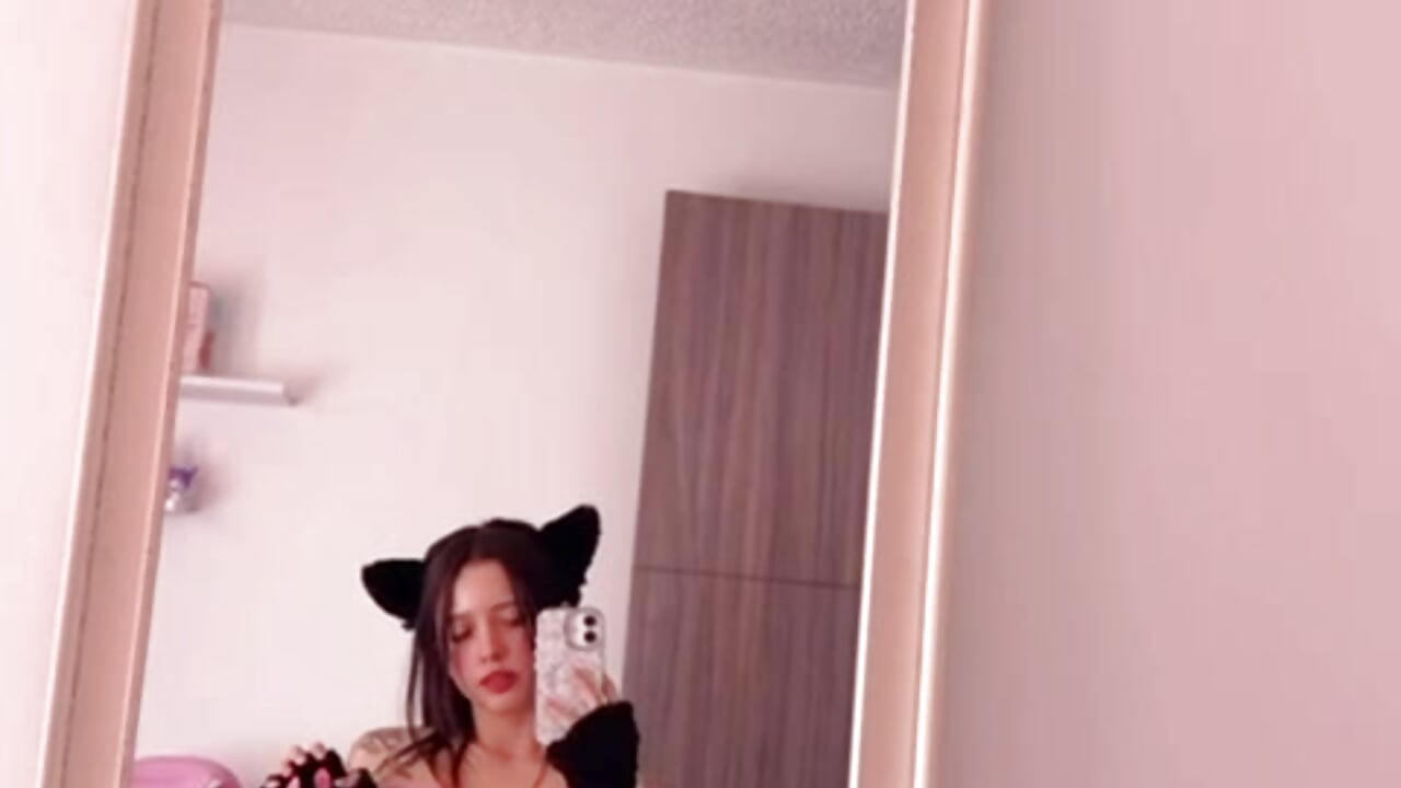 uwu - ImBunnyNova 캠 모델의 동영상