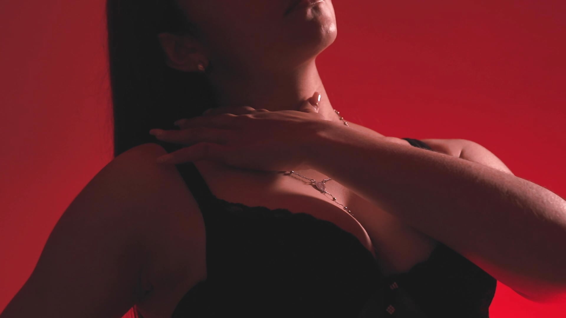 Do you like what you see? 🤭 – видео вебкам-модели MilleyJones