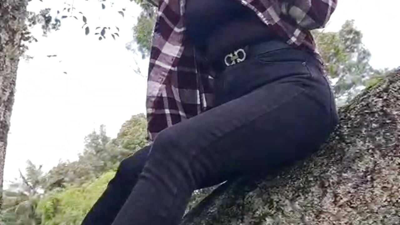 Doing something different is nice. What do you think?🍃😈 - clip cu MilleyJones model videochat