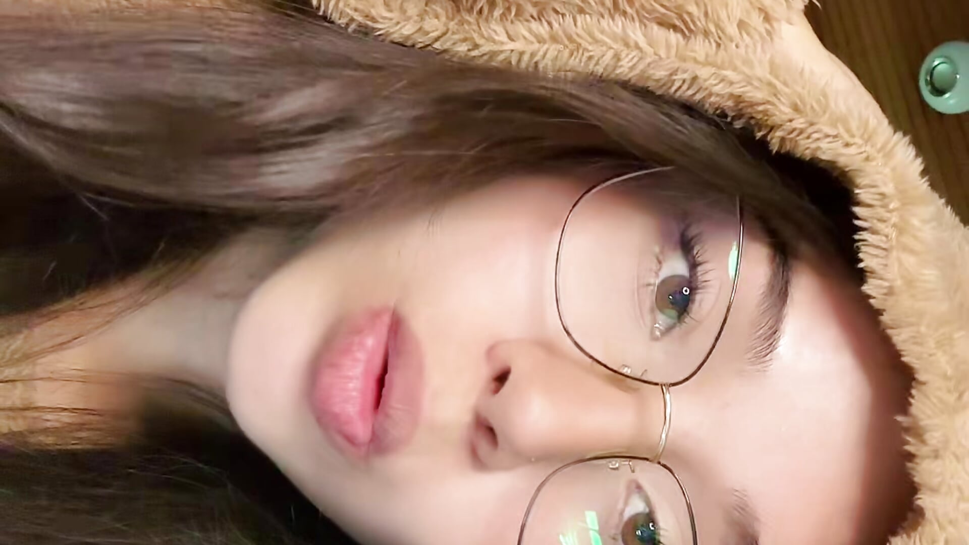 ❤️ - video by amelia_hall cam model