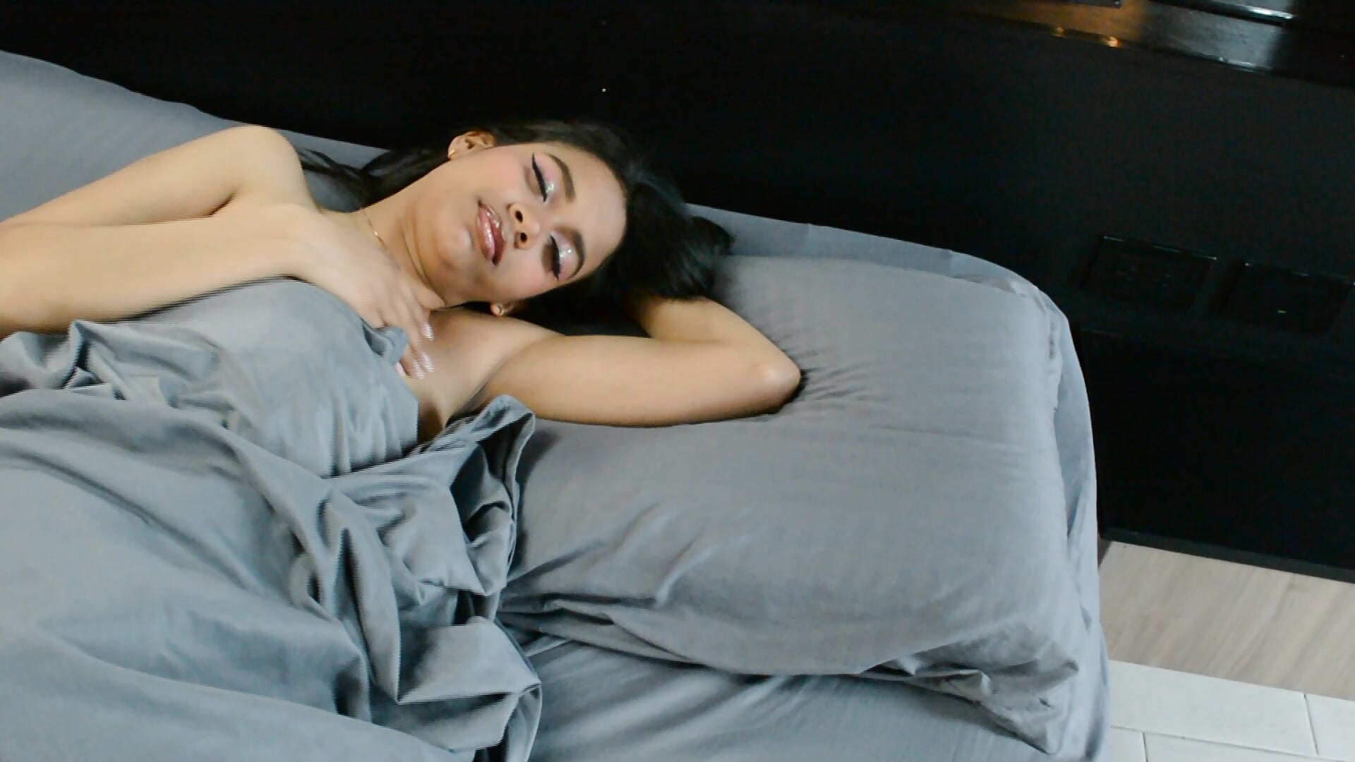 Good morning, love. - video od modelky/modela adajonnes