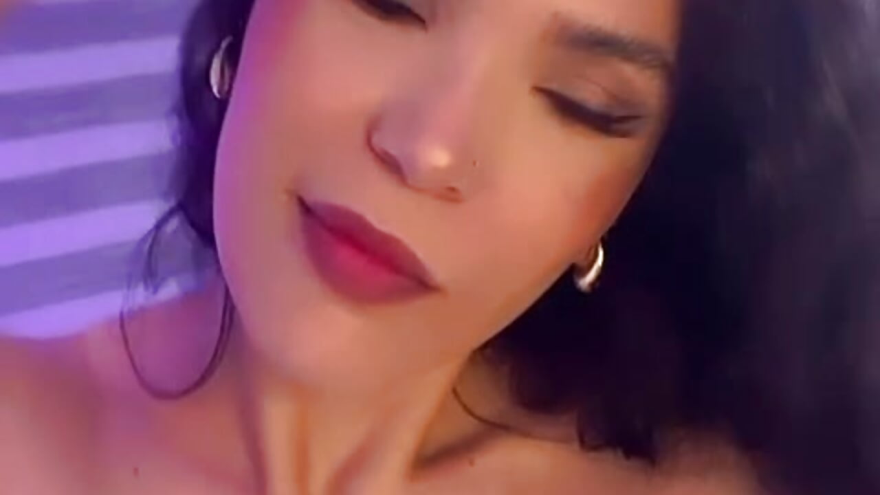 ❤️👄KISSS👄 - video di SaraRoldan modella di cam