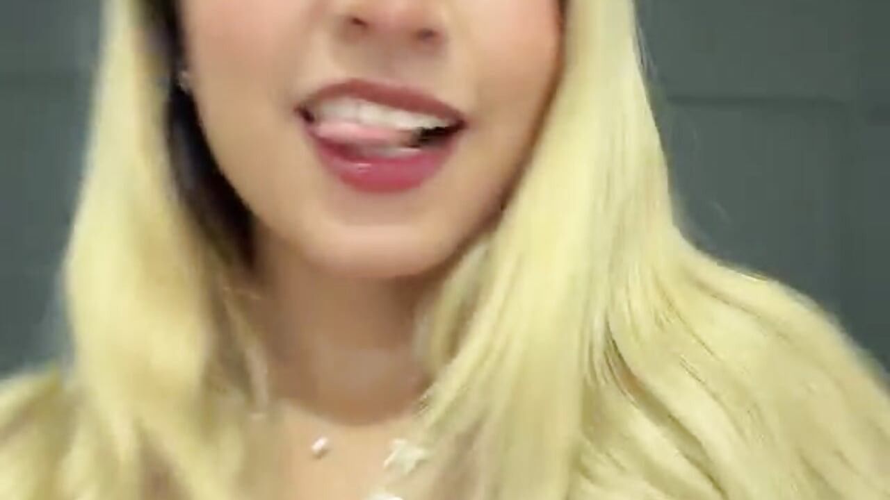 just Roxxy 💖🔥 - video di Pretty_roxxyy modella di cam