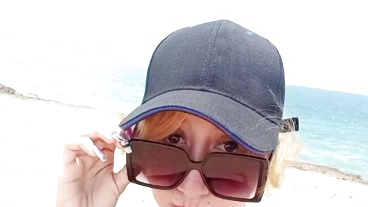 I LOVE THE BEACH... YOU TOO? - video by Lissa_Kim1 cam model
