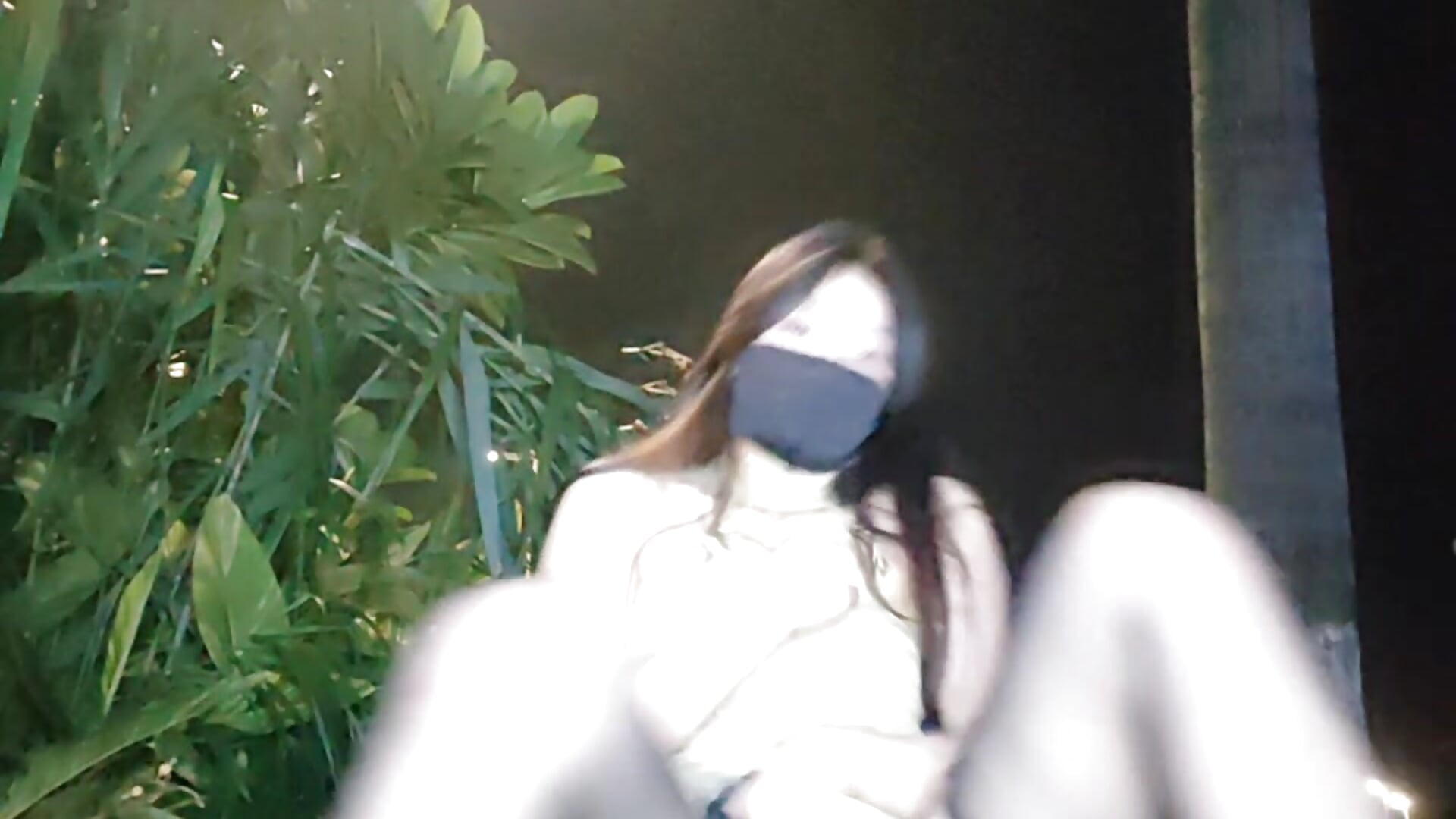 户外勾引 - video di AiBanana modella di cam