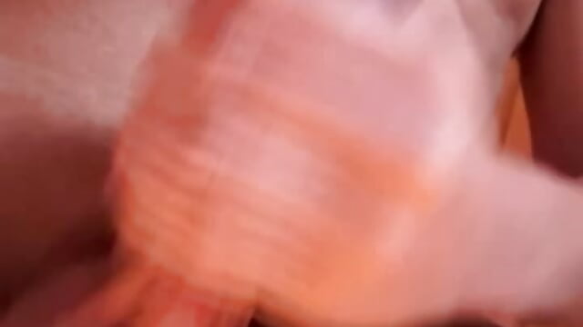 Jerking 3 – video od webkamerové modelky K_Siras