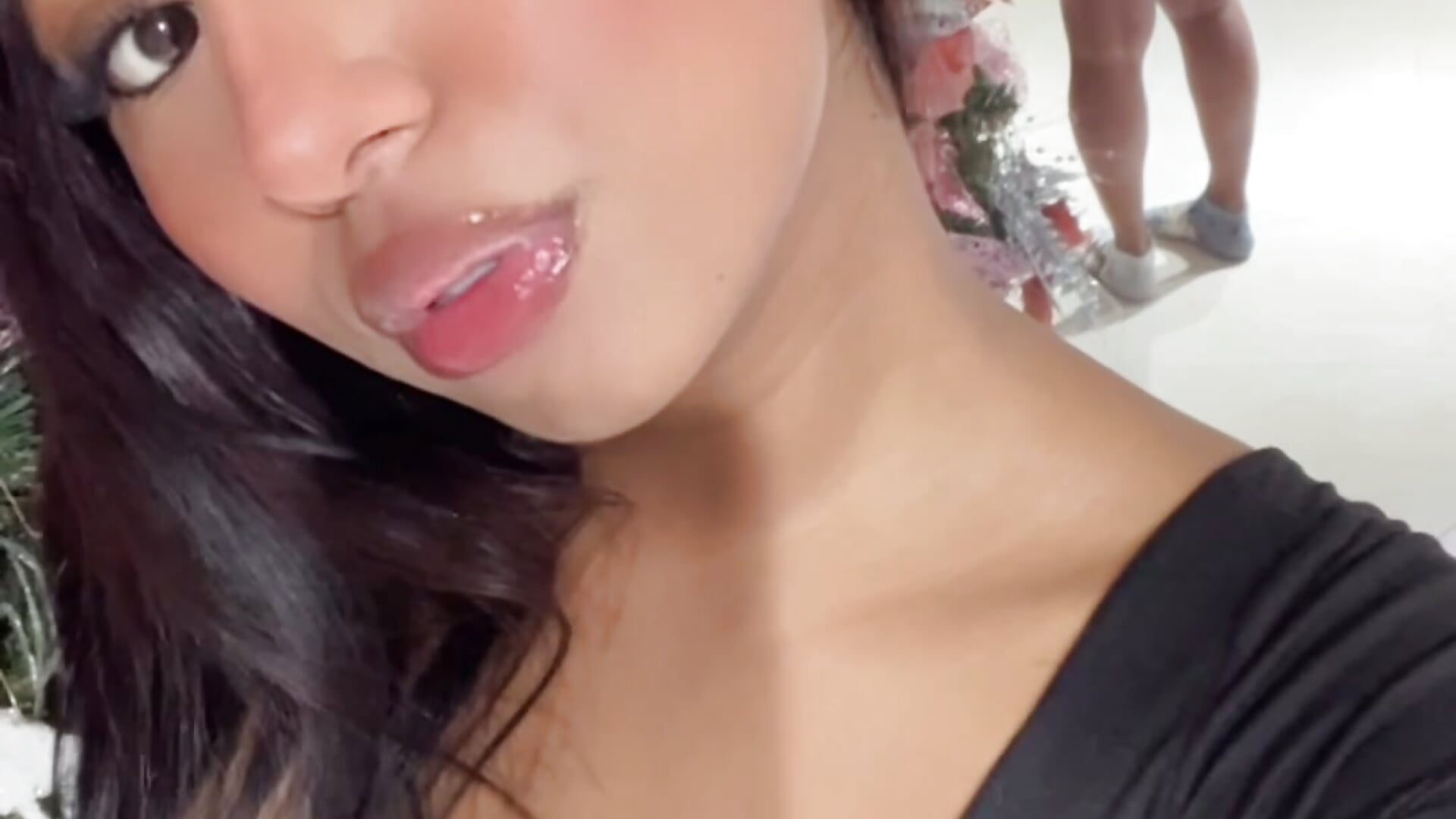 8403D426-B010-406C-B326-1B396942F47E - video by Emmily_Vargas cam model