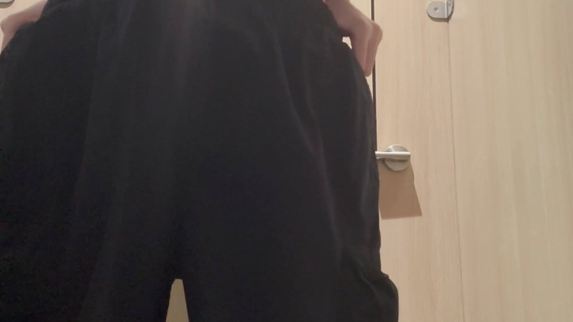 机场厕所射精 Cum at airport toilet.