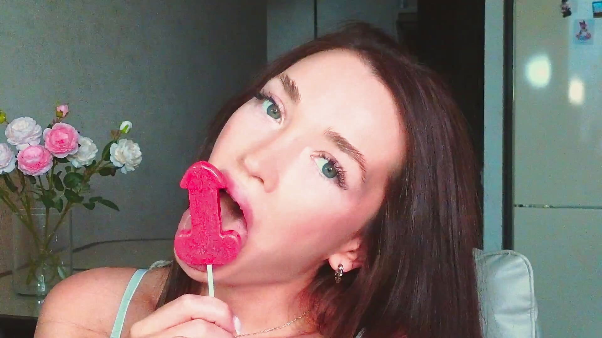 suck your sweet dick 👅 - video by yourr_Evaa cam model