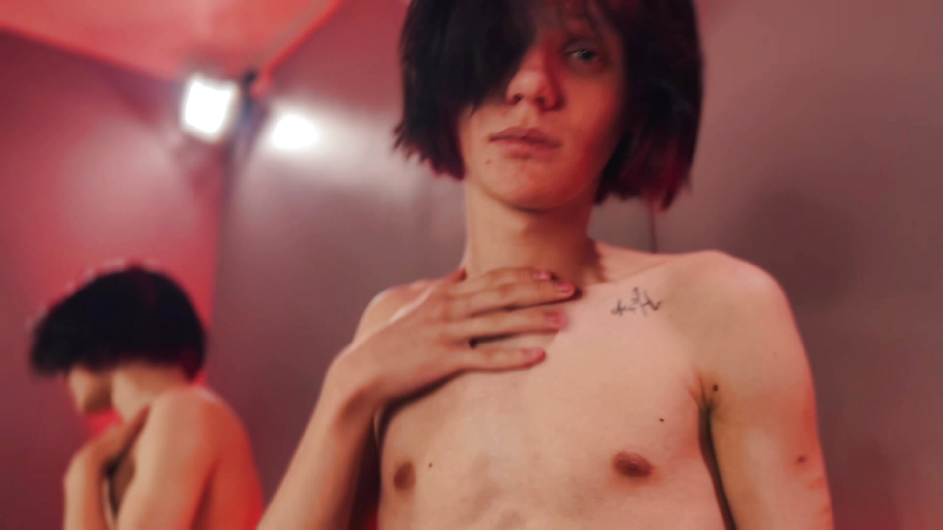 Touch this body💞 - video by Loki_hall cam model