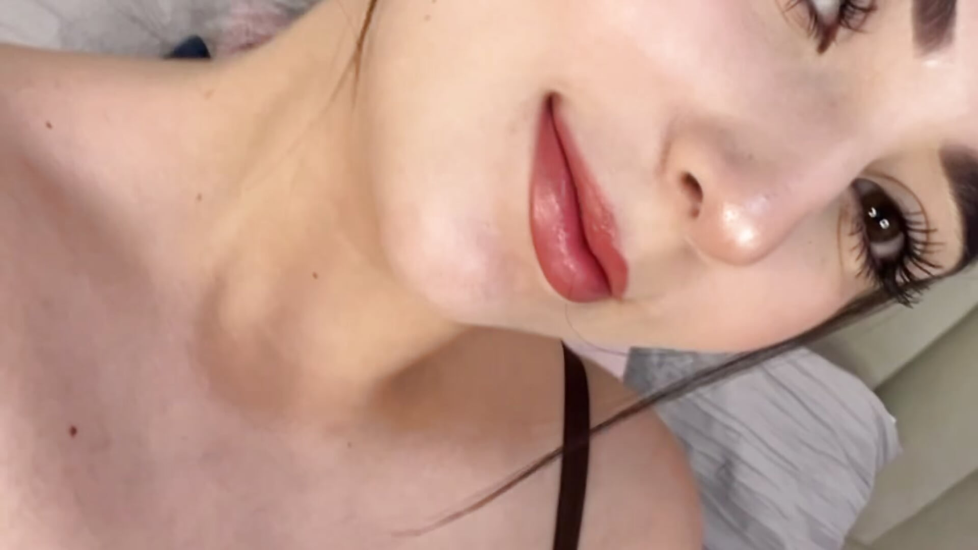 Come stare at me for a while… I won’t mind. 😘 - video by LilithHarperr_ cam model