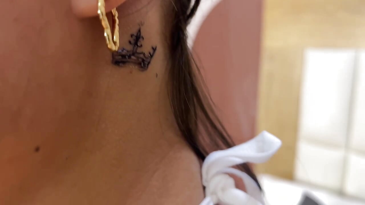 i Love my Tattoos - video by ZoeMorris cam model