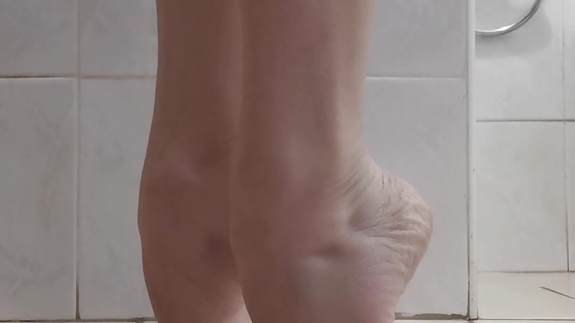 Sborra sui miei piedi - video của người mẫu cam JessicaItalia