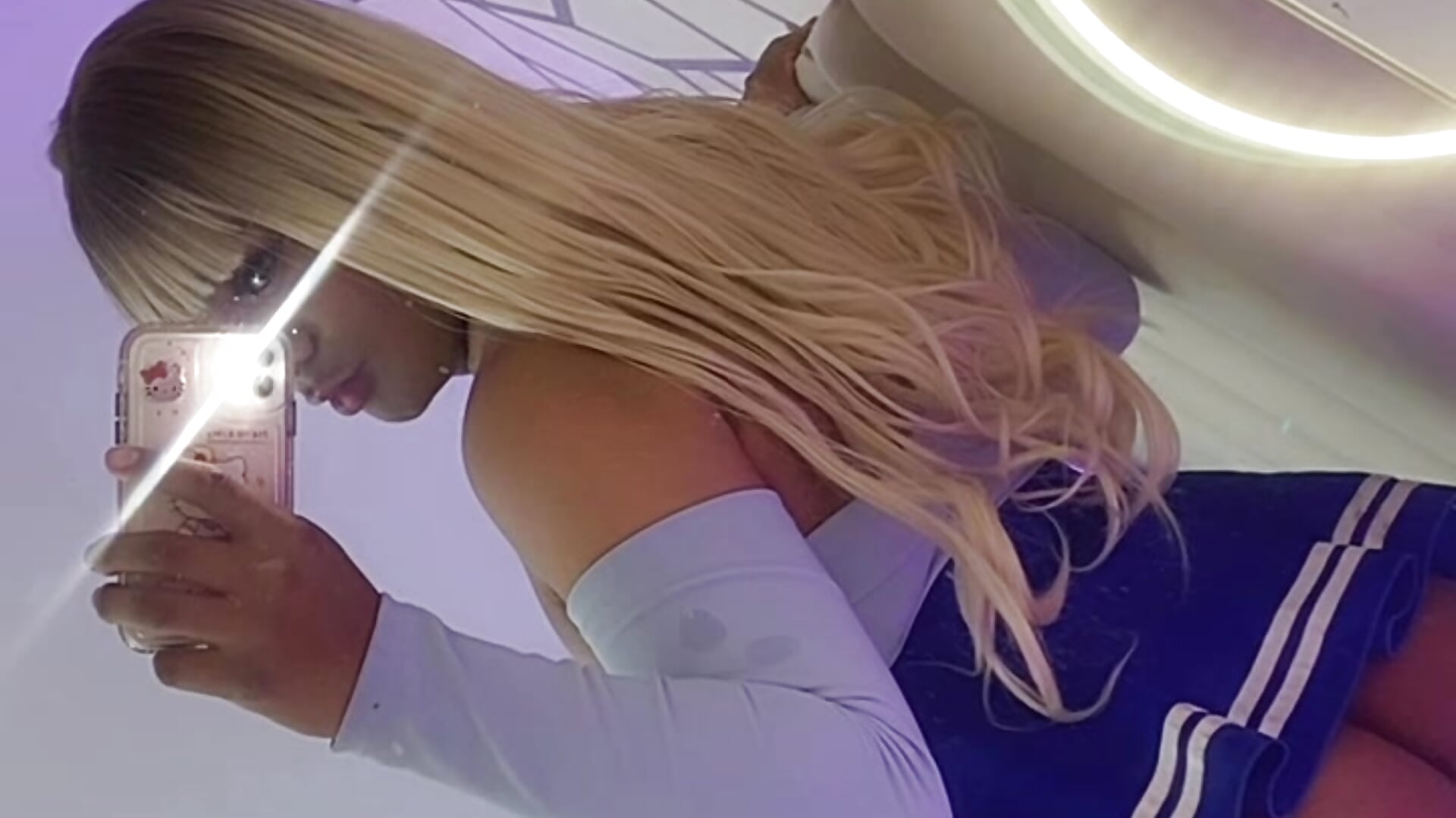 🦋 - วิดีโอโดย Siiam_tay โมเดลแคม