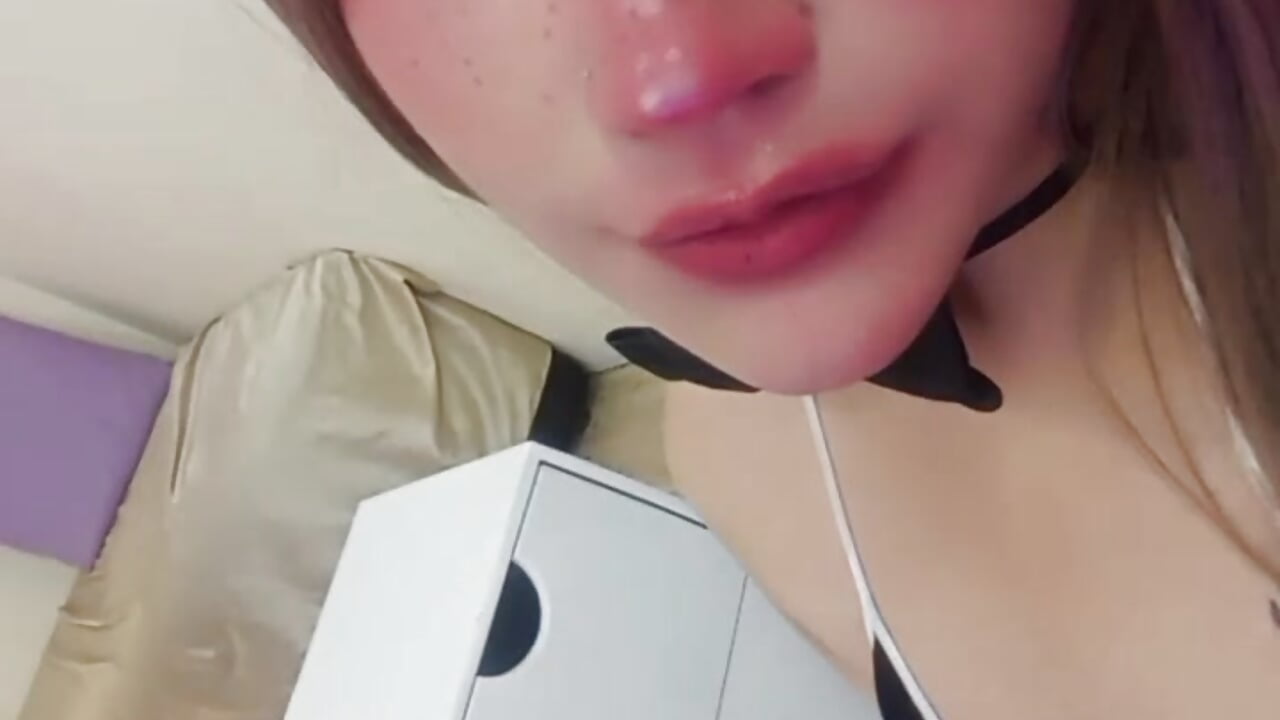 🐰🥴 - video by ocean_tay cam model