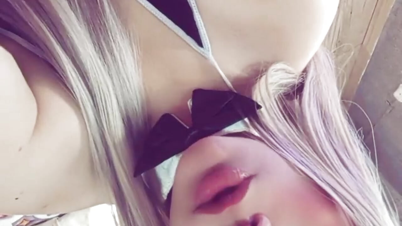 1001026393.mp4 - video by ocean_tay cam model