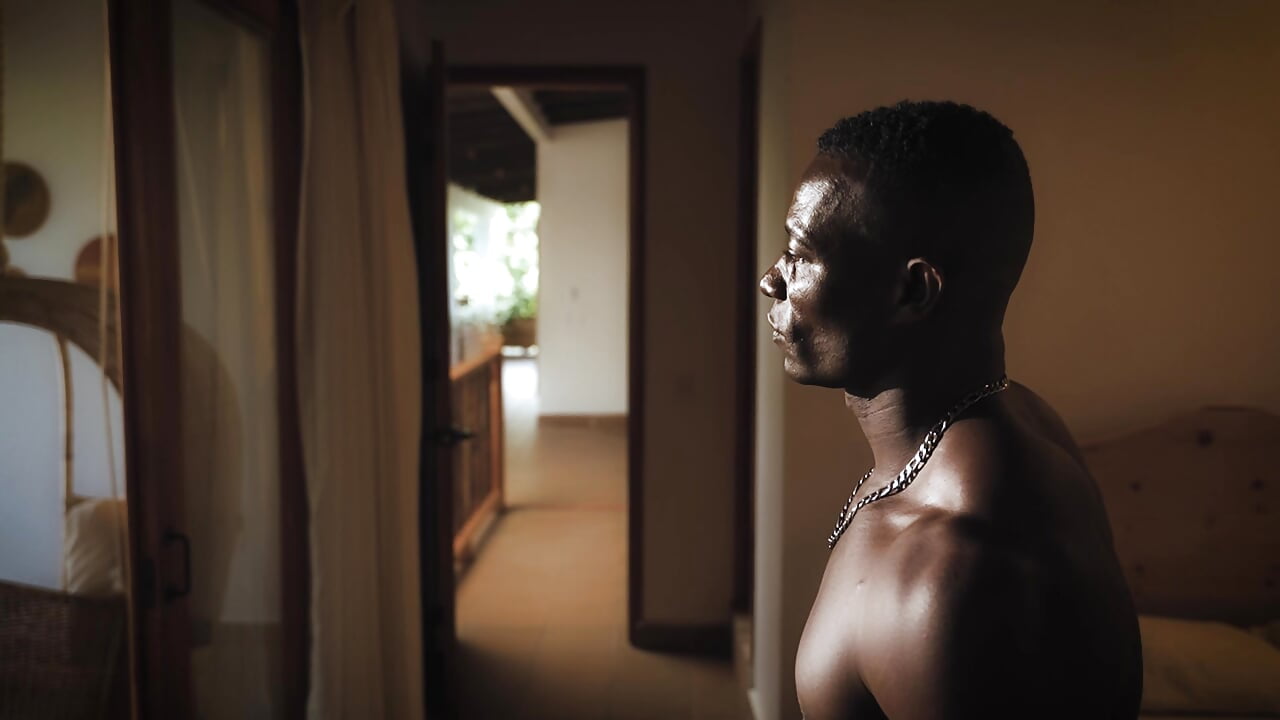 A quiet pause😮‍💨－カメラキャストのMarcusBlack_の動画