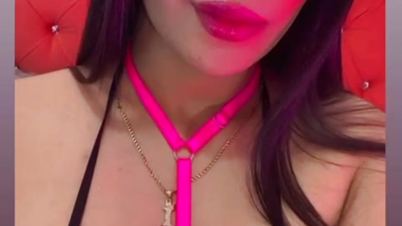 🩷​ - video by Giselslut_ cam model