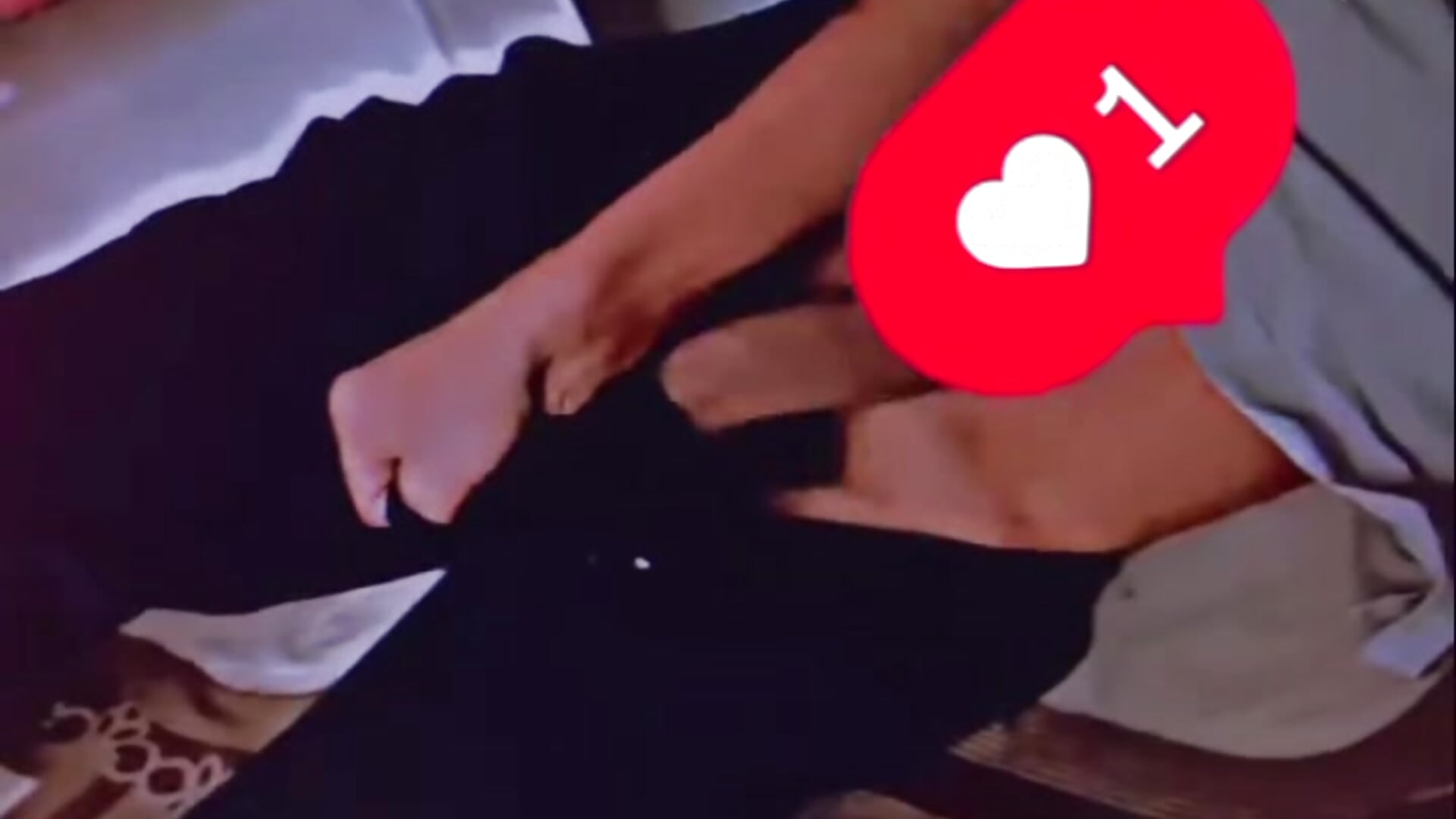 Hand - video by OfficialDozen4 cam model