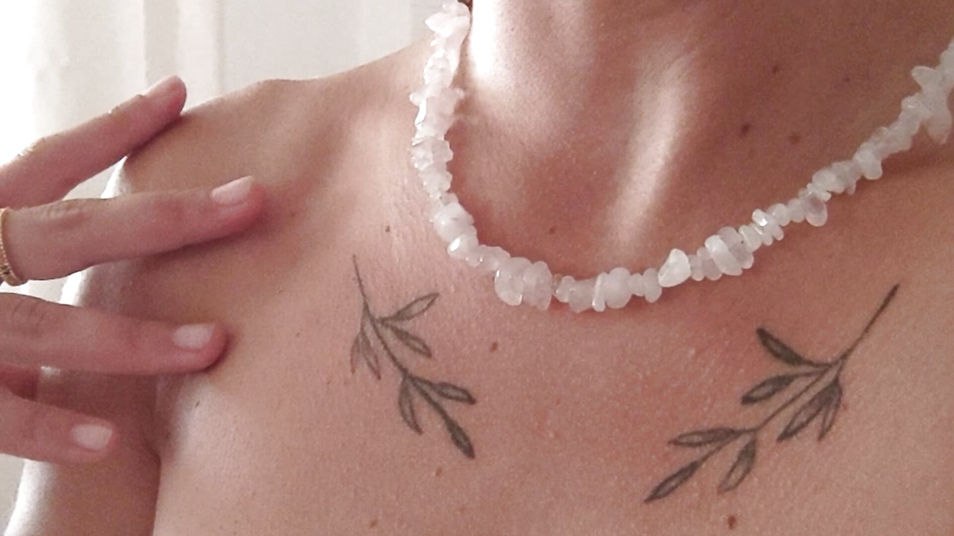 Amo este tatuaje 🤤 - vidéo du modèle de showcams agustinalatina