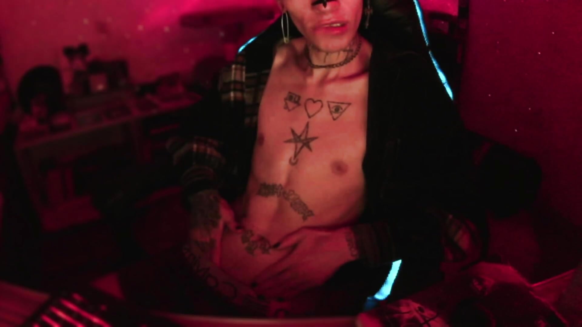 Tattos - video by prince_x_dark cam model