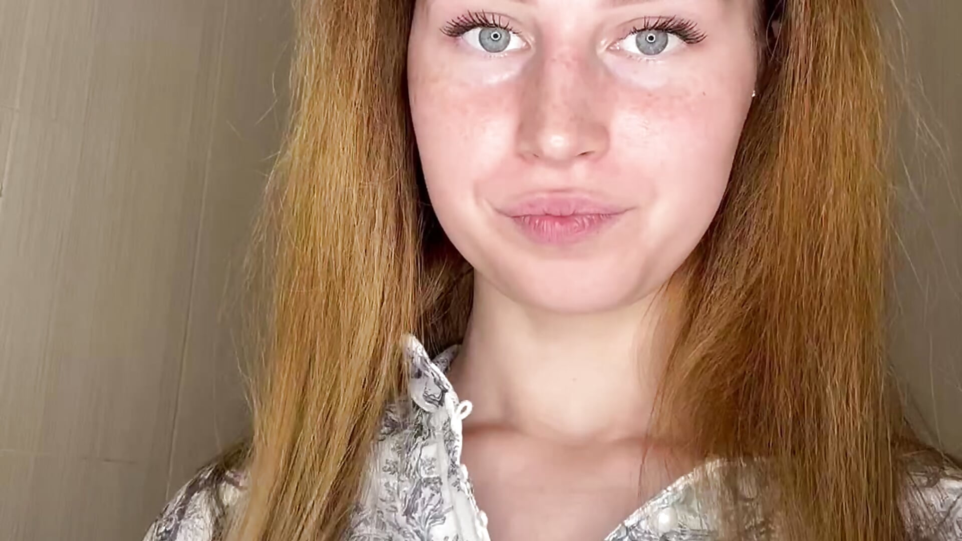 Lets make up with me - video by Jane_Everly cam model