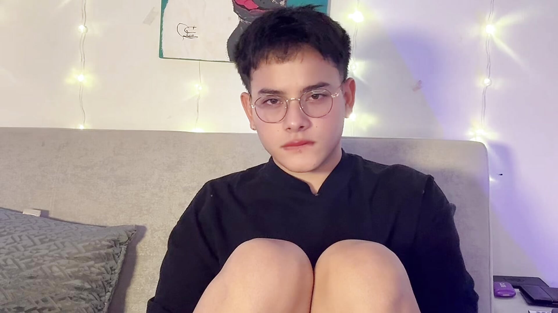 Playing with fire… do you dare to come closer? 🔥🥵 - Young_Ben adlı kamera modelinin videosu