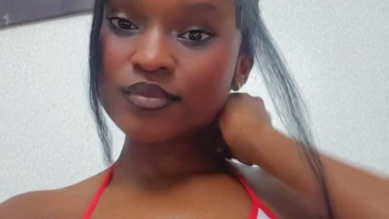 Heard you need a night nurse🤭🖤 - video av Lil-shawrie cam model