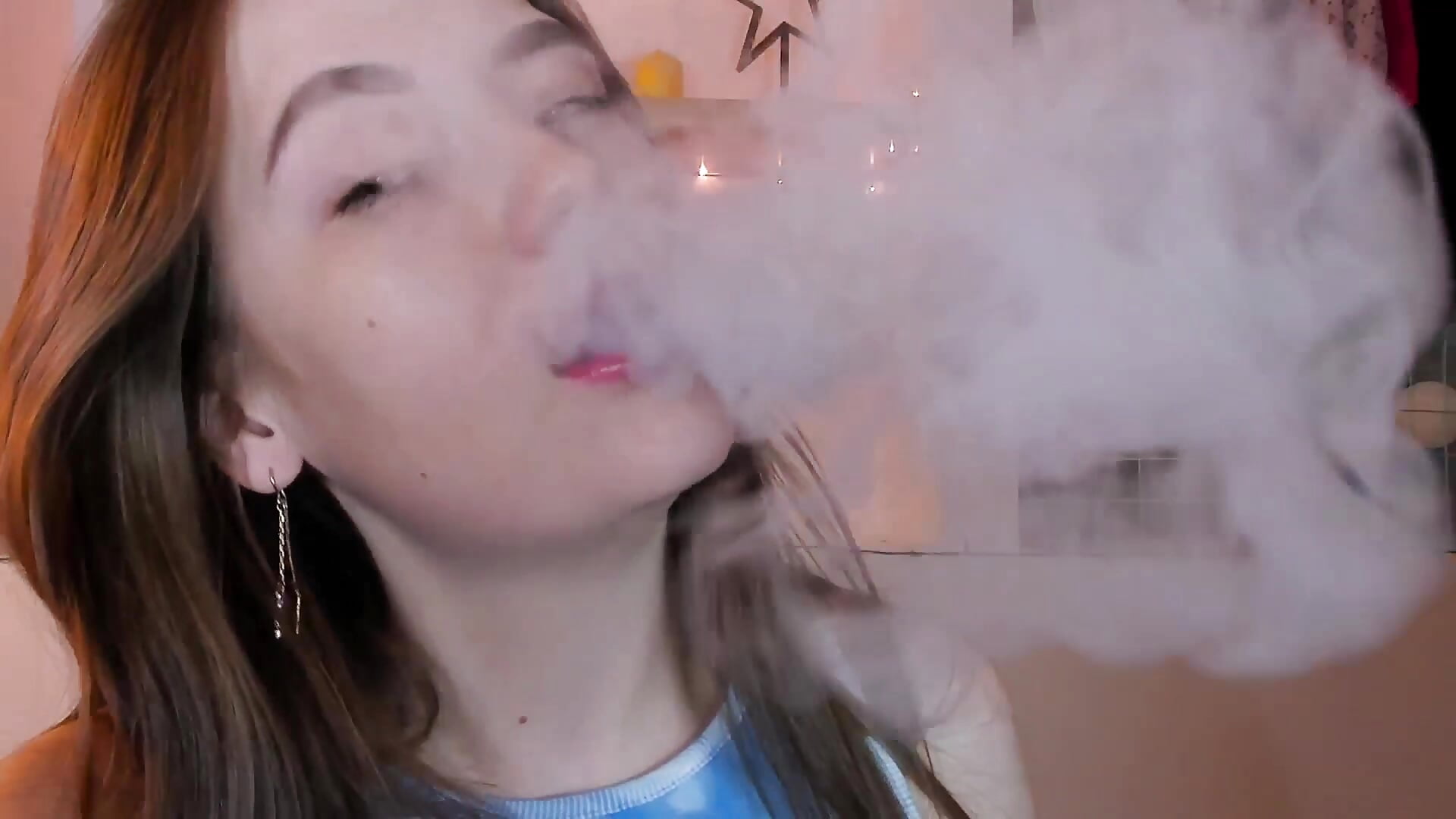 Smoke and me - video by mia_here cam model