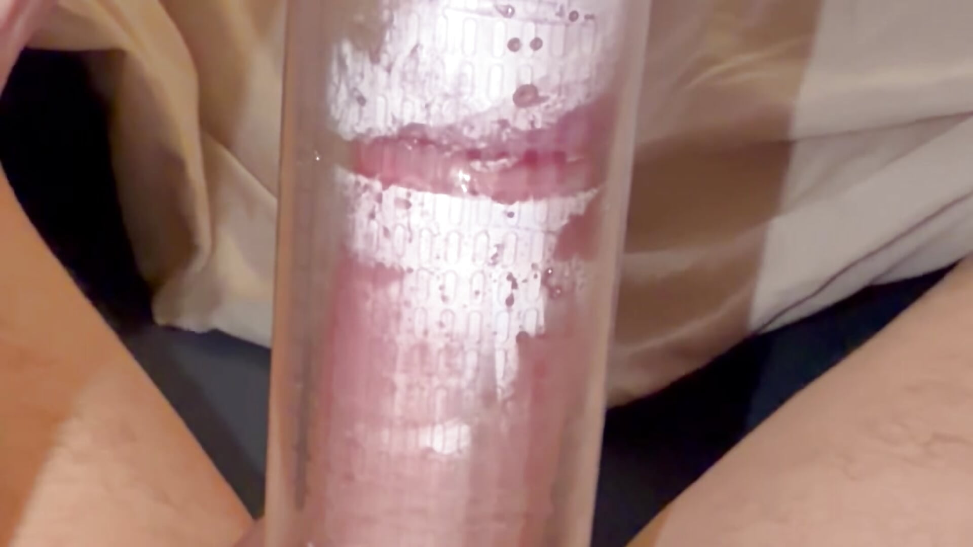 Vídeo em tendência de modelo na câmara OnetimeSnood 6771