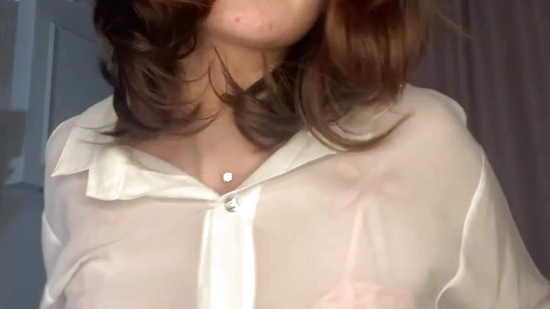 transparent shirt and funny dancing - Video von Nika_Whiter Cam-Model
