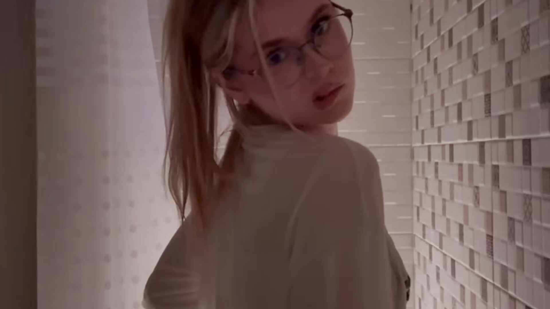 sweety in bathroom