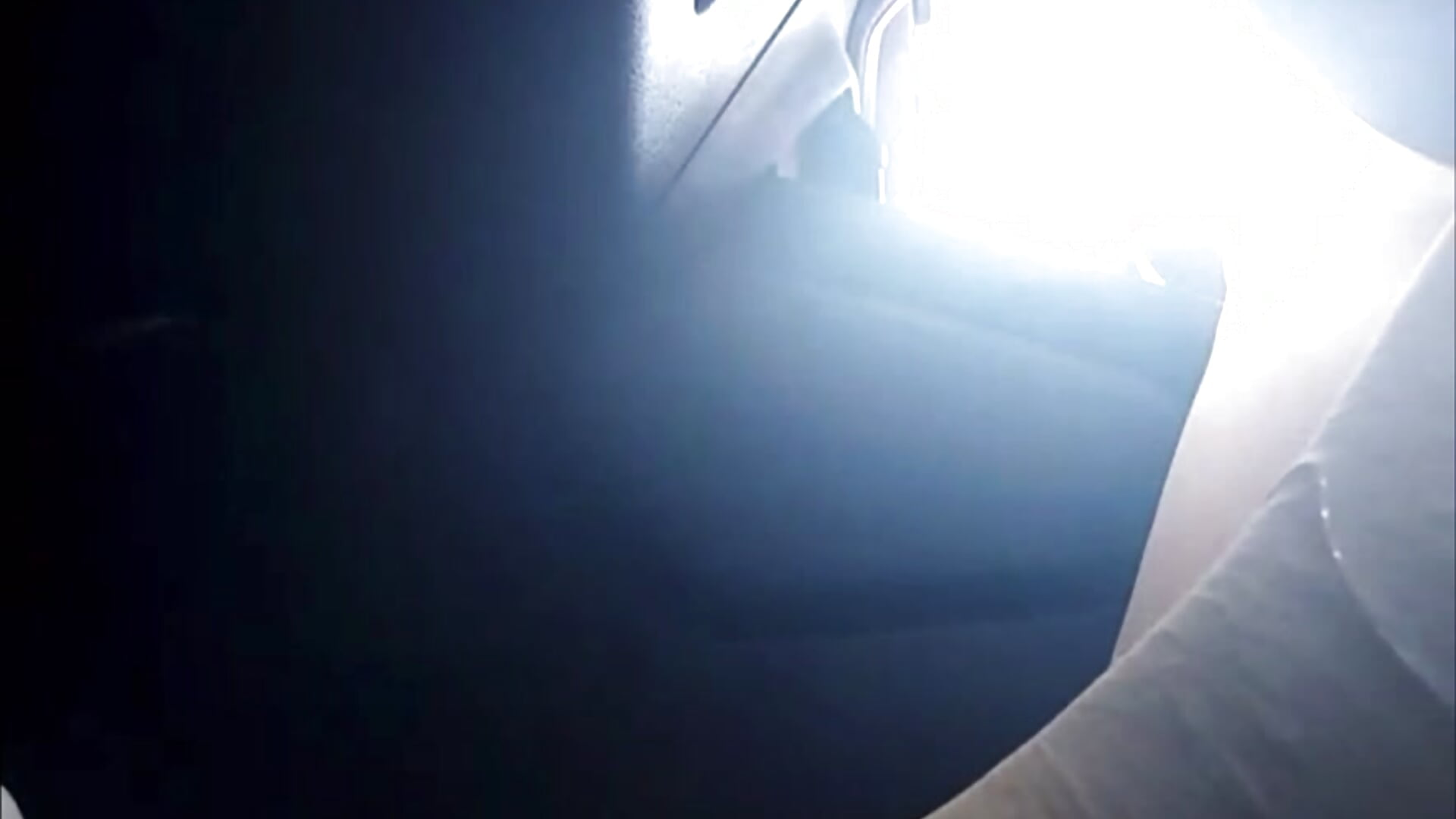 👠🚘💜Pedal fetish, pedaling a car in white patent heels and 20 denier nude tights - clip cu Regine_5 model videochat