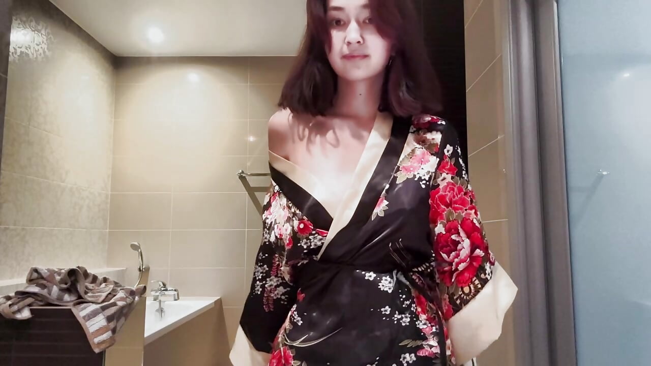 🤫 - video by HildGaff cam model