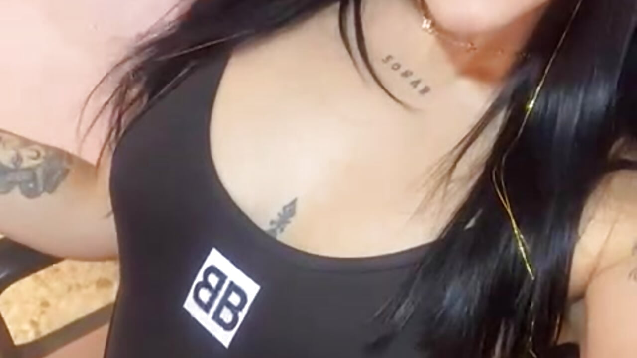 Im pretty girl - RossyCarters 캠 모델의 동영상