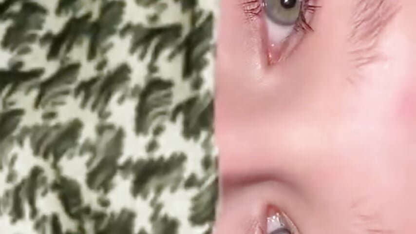 Falling love in my eyes