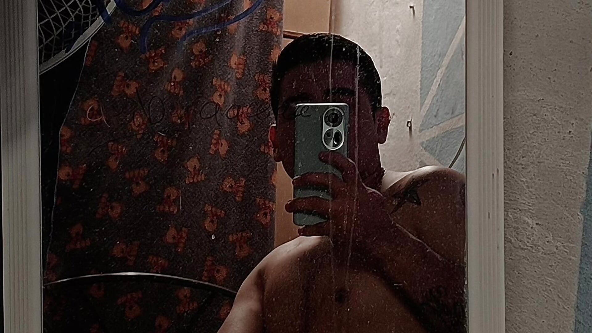 33323 - video by VicarioRair cam model