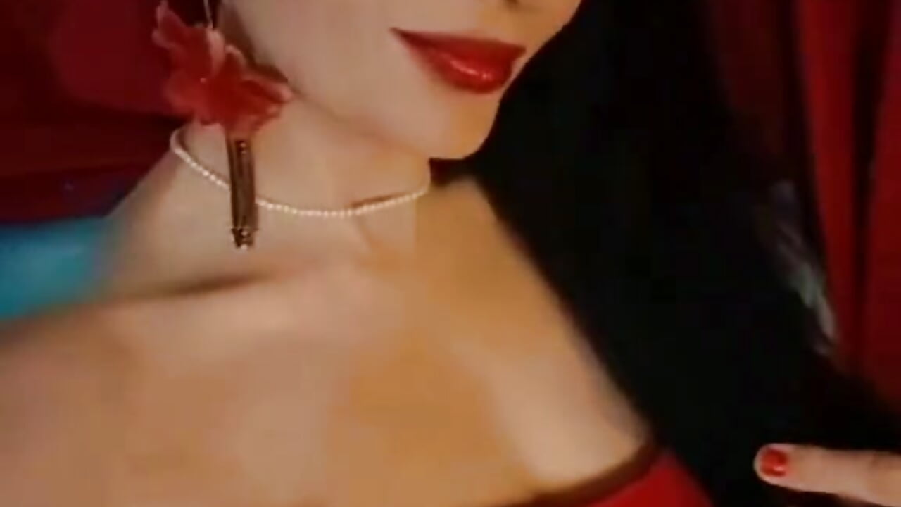 I’m imagining your hands all over me… it’s making me shiver.– Sweeteest_Julie kameramodell videója