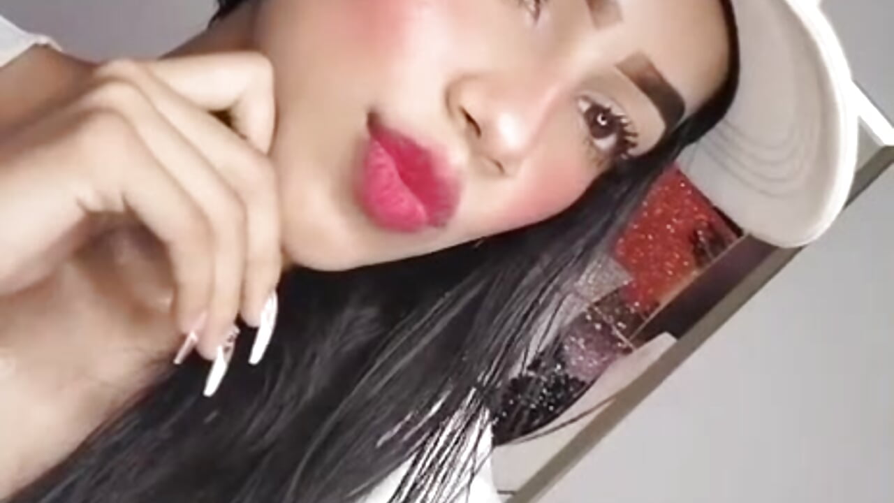 ❤️ - video by Isabella_teenn cam model