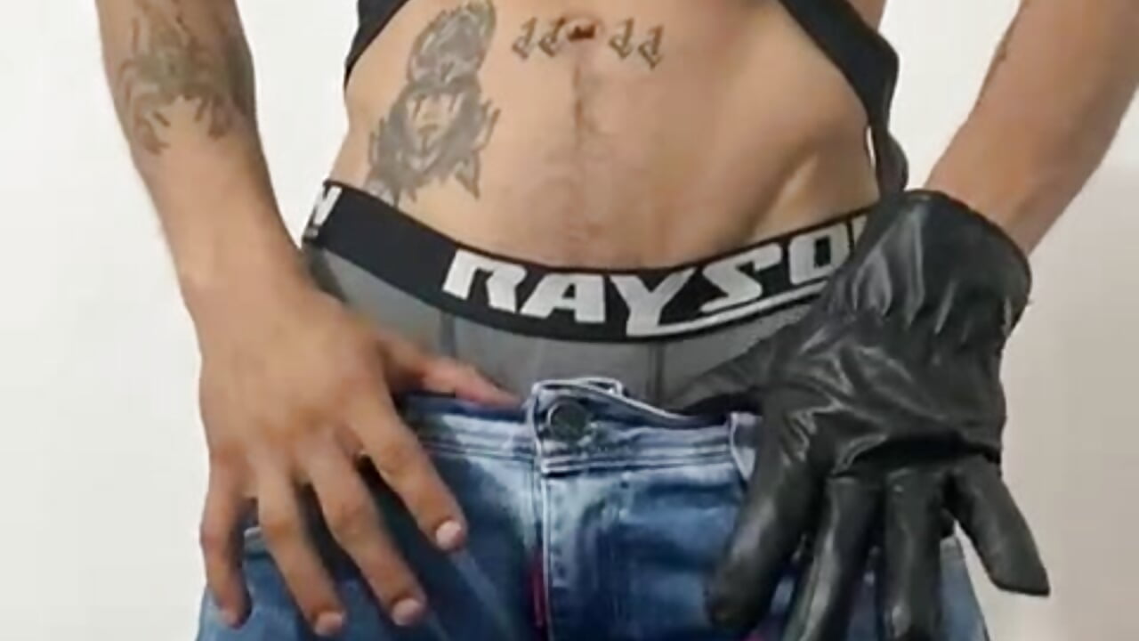 Ready to receive whipping 🔥 - 視頻由 andrewcoopper1 主播提供