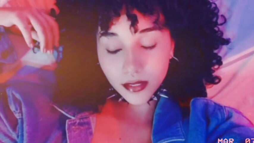 Una mirada que lo dice todo...👀💋 - vídeo de Evelynredflags04
